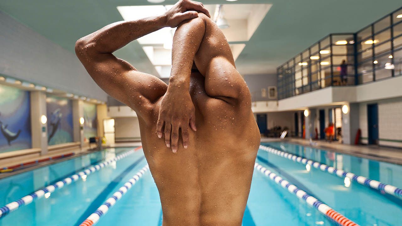 Qué músculos se ejercitan con la natación