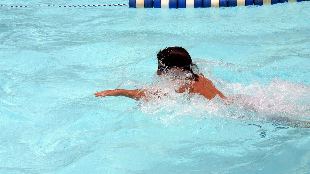 ejercicios de flotación en natación